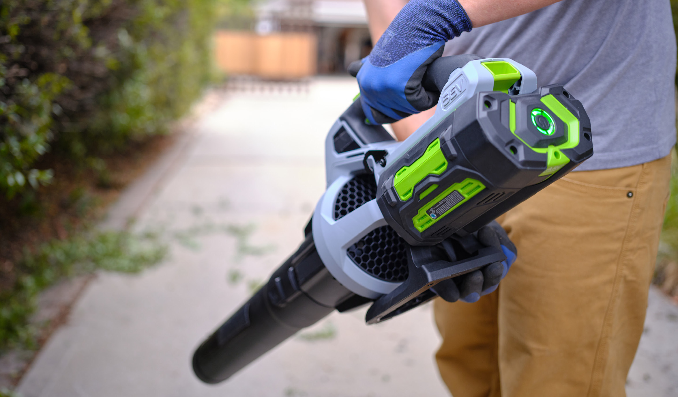 electric leaf blower